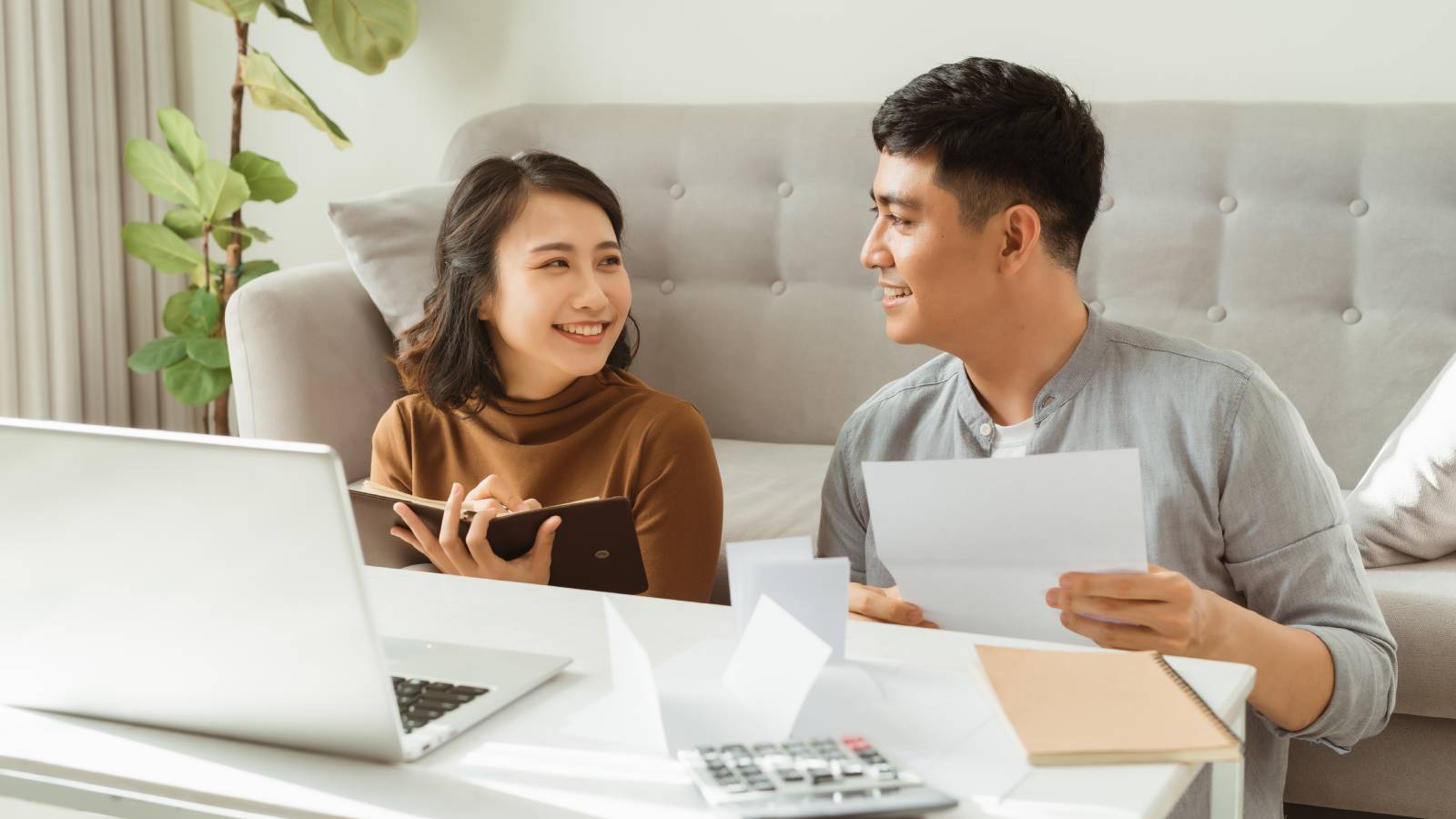 Long-Term Financial Goals: With 11 Examples